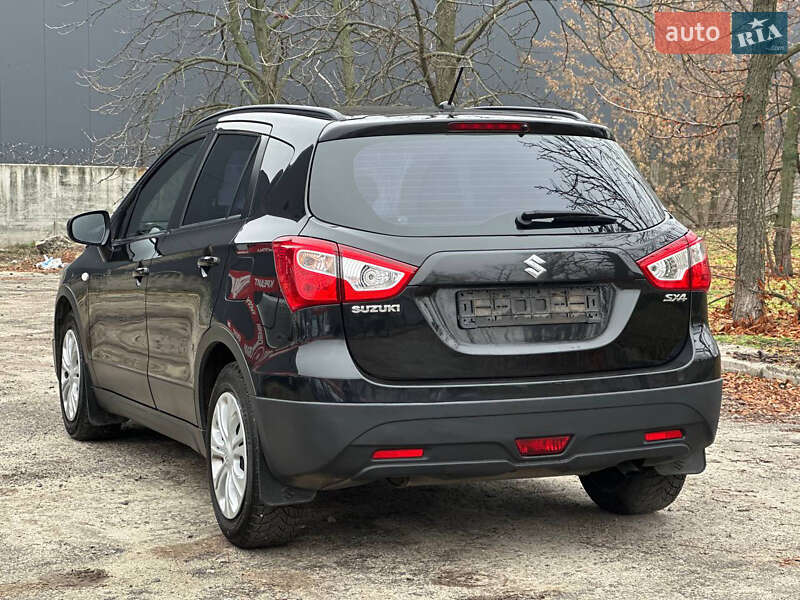 Внедорожник / Кроссовер Suzuki SX4 2017 в Днепре