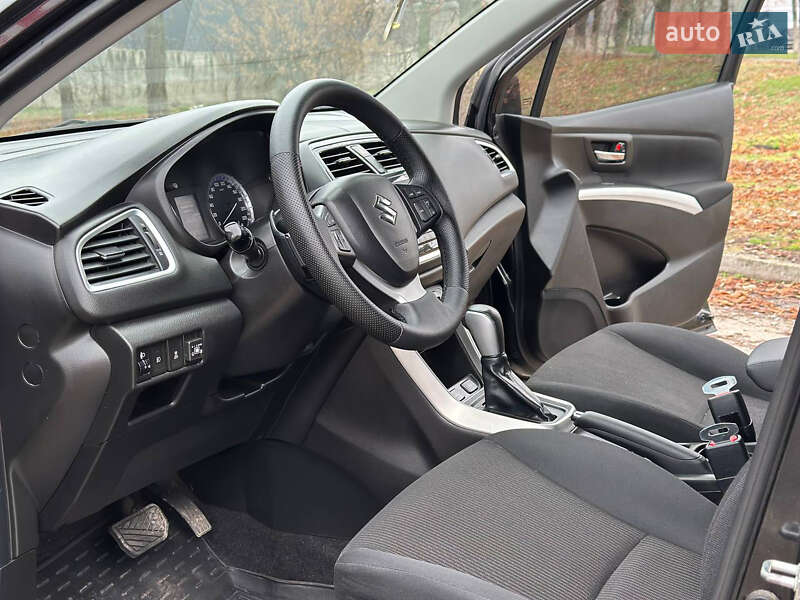 Внедорожник / Кроссовер Suzuki SX4 2017 в Днепре