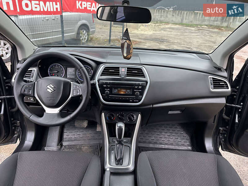 Внедорожник / Кроссовер Suzuki SX4 2017 в Днепре