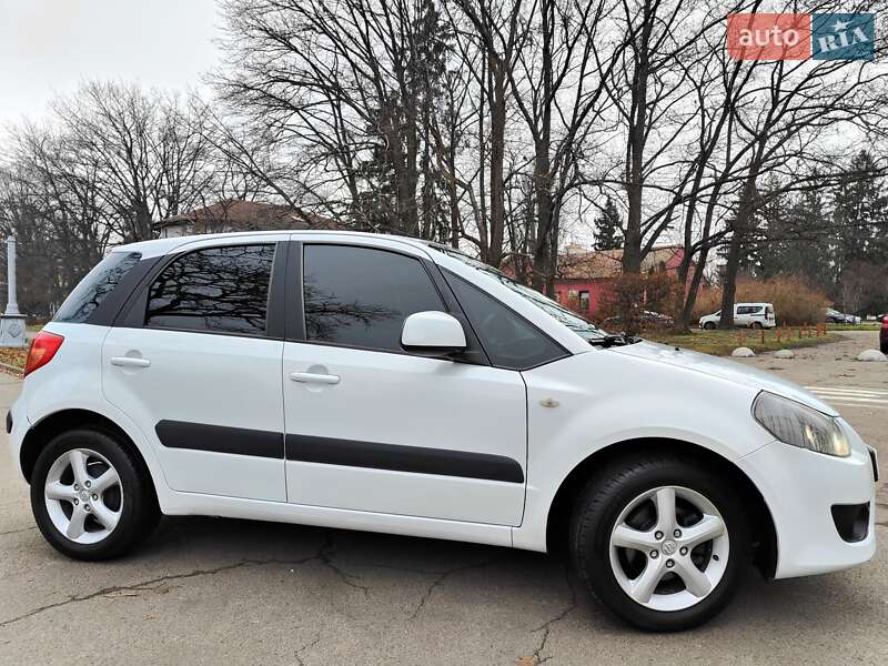 Хэтчбек Suzuki SX4 2009 в Киеве