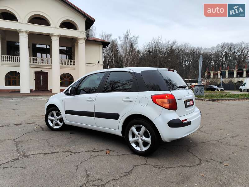 Хэтчбек Suzuki SX4 2009 в Киеве