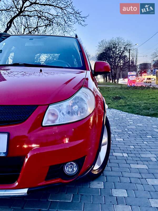 Позашляховик / Кросовер Suzuki SX4 2010 в Одесі