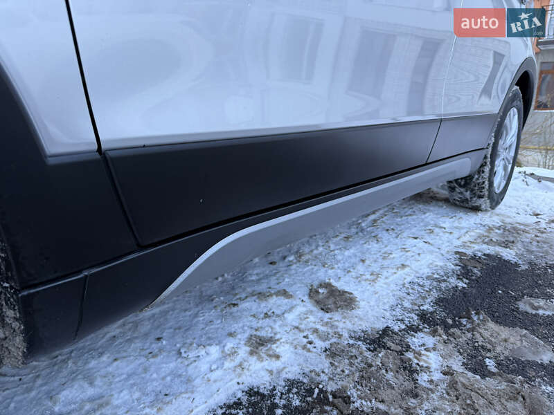 Внедорожник / Кроссовер Suzuki SX4 2020 в Тернополе