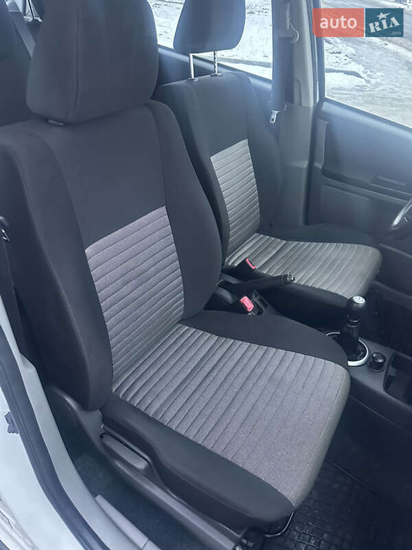 Внедорожник / Кроссовер Suzuki SX4 2014 в Новой Водолаге