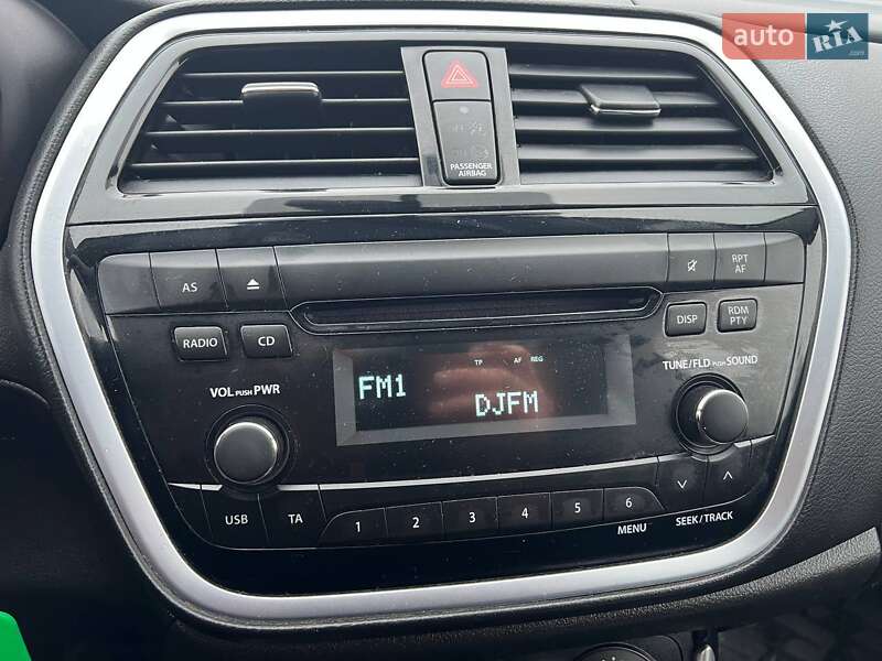 Внедорожник / Кроссовер Suzuki SX4 2019 в Полтаве