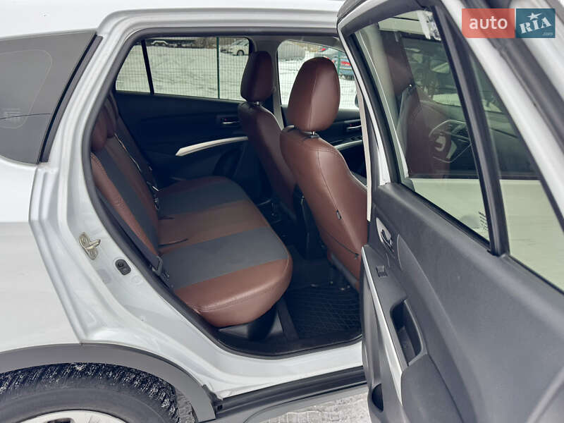 Внедорожник / Кроссовер Suzuki SX4 2017 в Киеве фото 63 Внедорожник / Кроссовер Suzuki SX4 2017 в Киеве