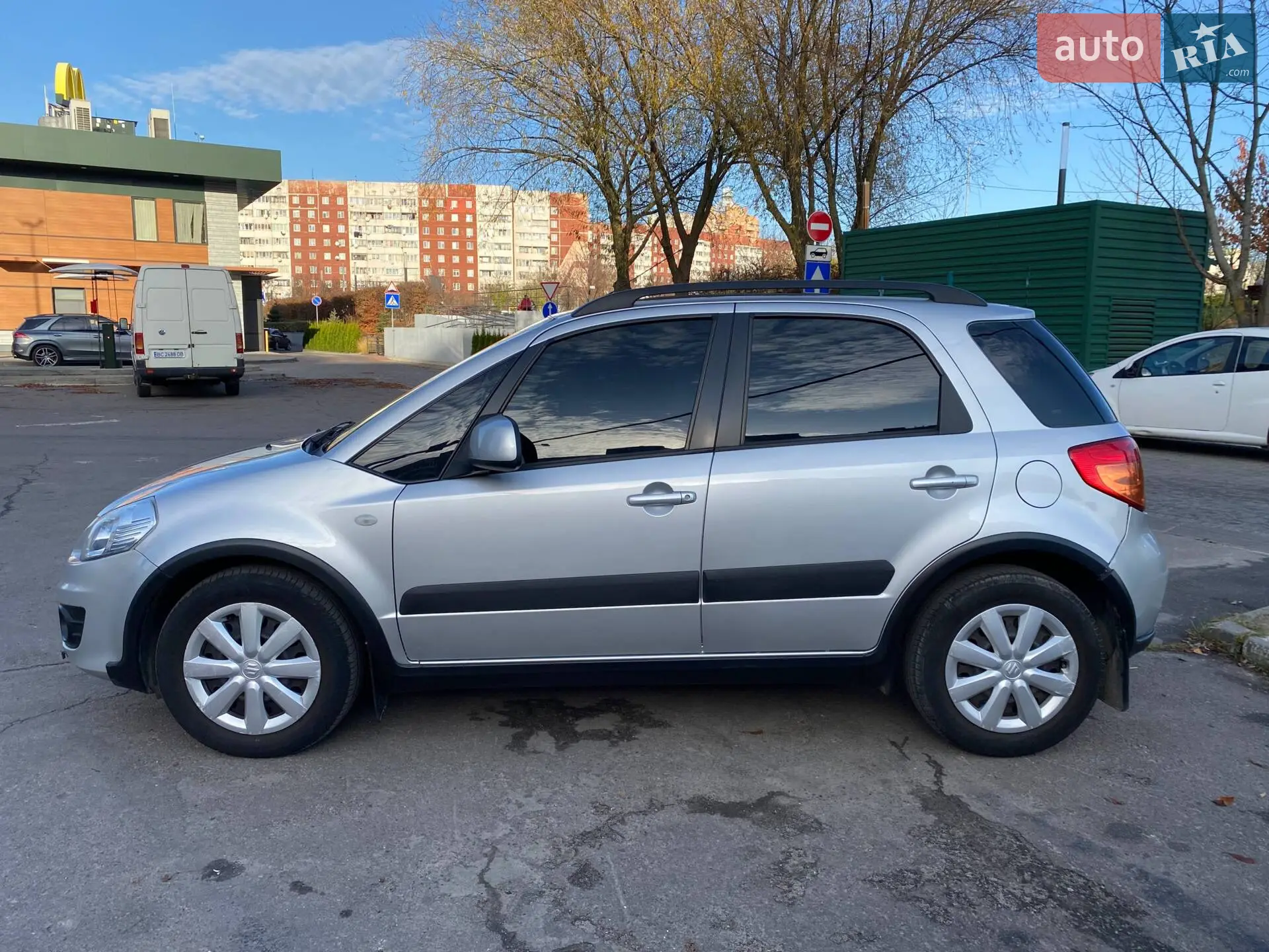 2011 Suzuki SX4 - мініатюра 8