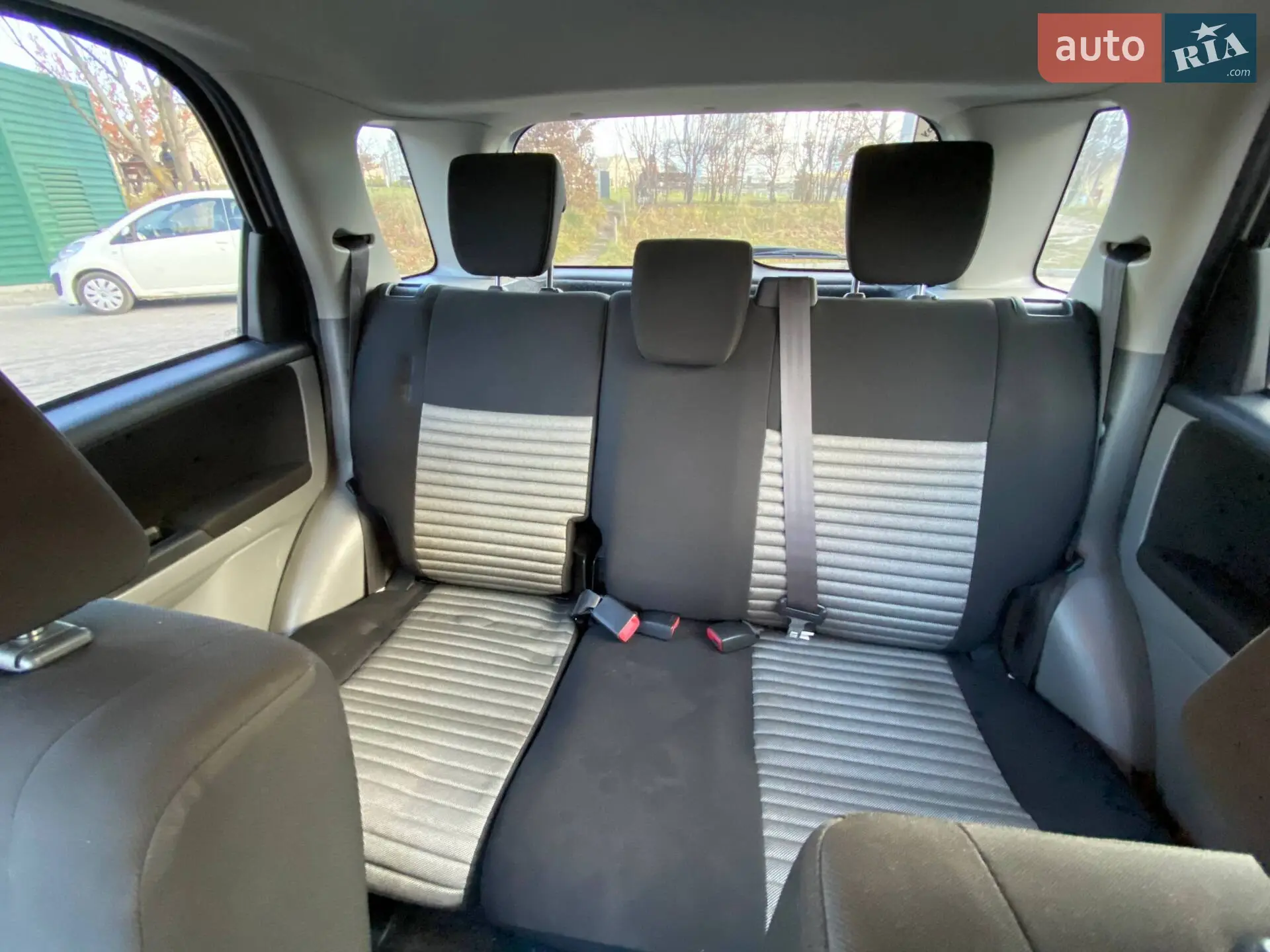 2011 Suzuki SX4 - мініатюра 5