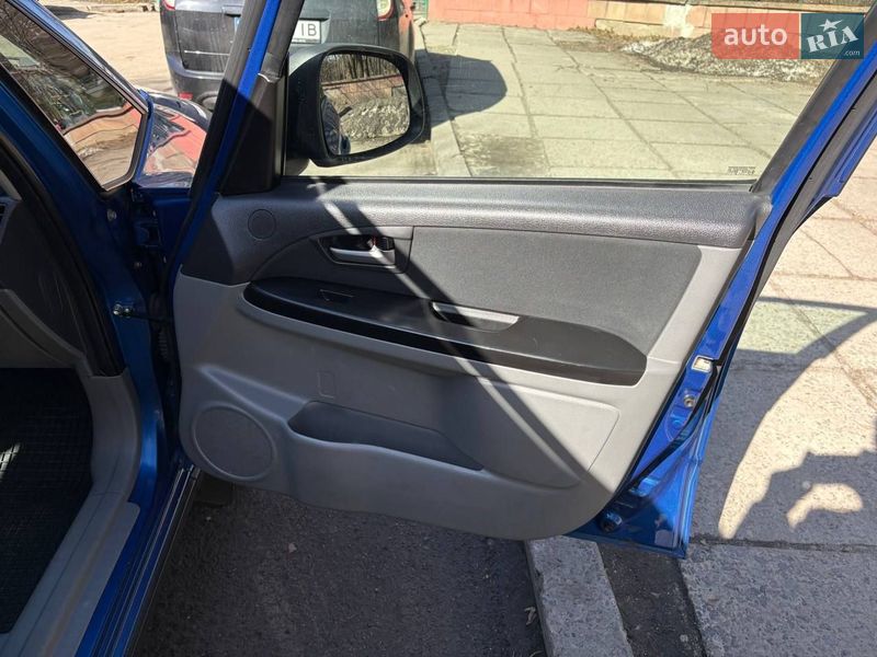 Хэтчбек Suzuki SX4 2008 в Львове