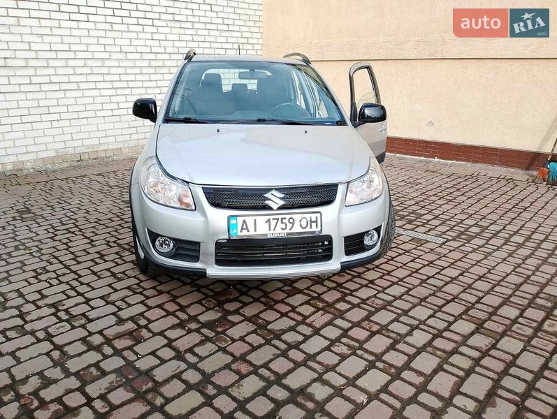 Внедорожник / Кроссовер Suzuki SX4 2012 в Киеве