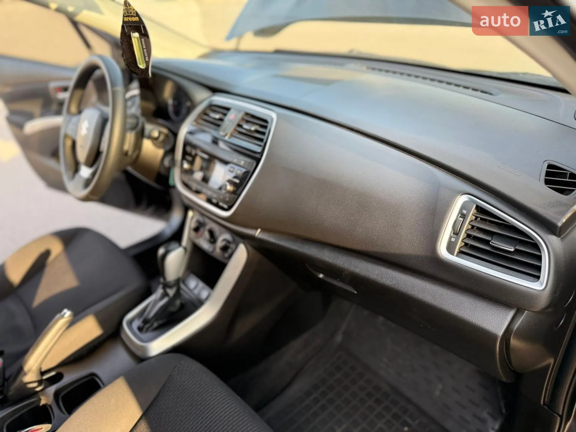 2017 Suzuki SX4 - мініатюра 17