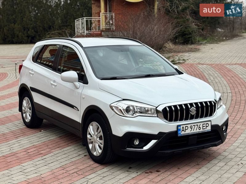 Позашляховик / Кросовер Suzuki SX4 2019 в Запоріжжі