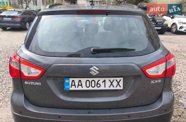 Внедорожник / Кроссовер Suzuki SX4 2019 в Киеве