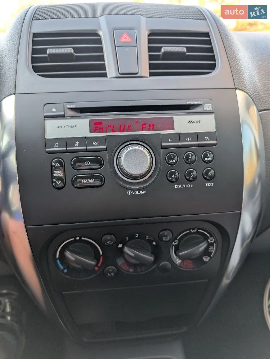 2012 Suzuki SX4 - мініатюра 11