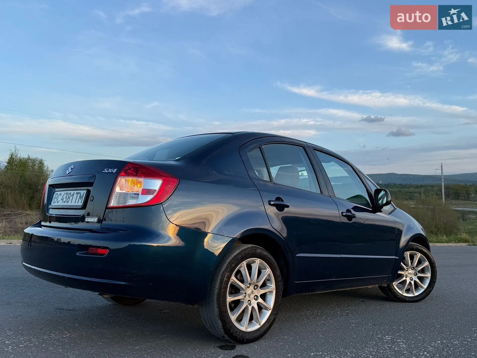 2010 Suzuki SX4 - мініатюра 10