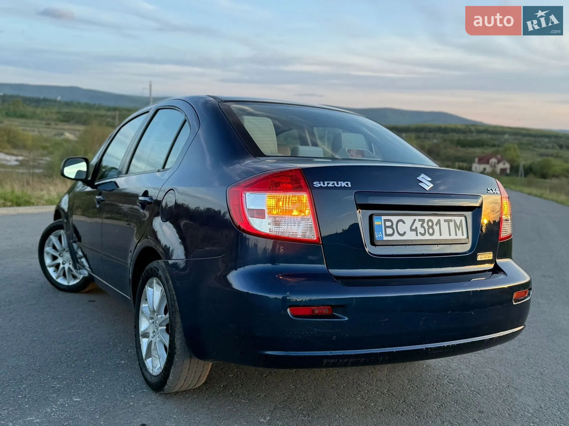 2010 Suzuki SX4 - мініатюра 13