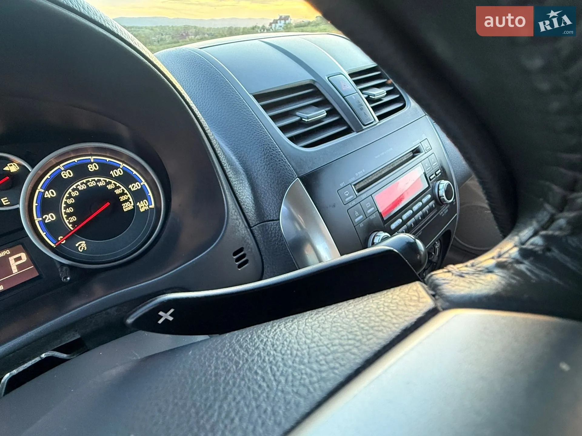 2010 Suzuki SX4 - мініатюра 16