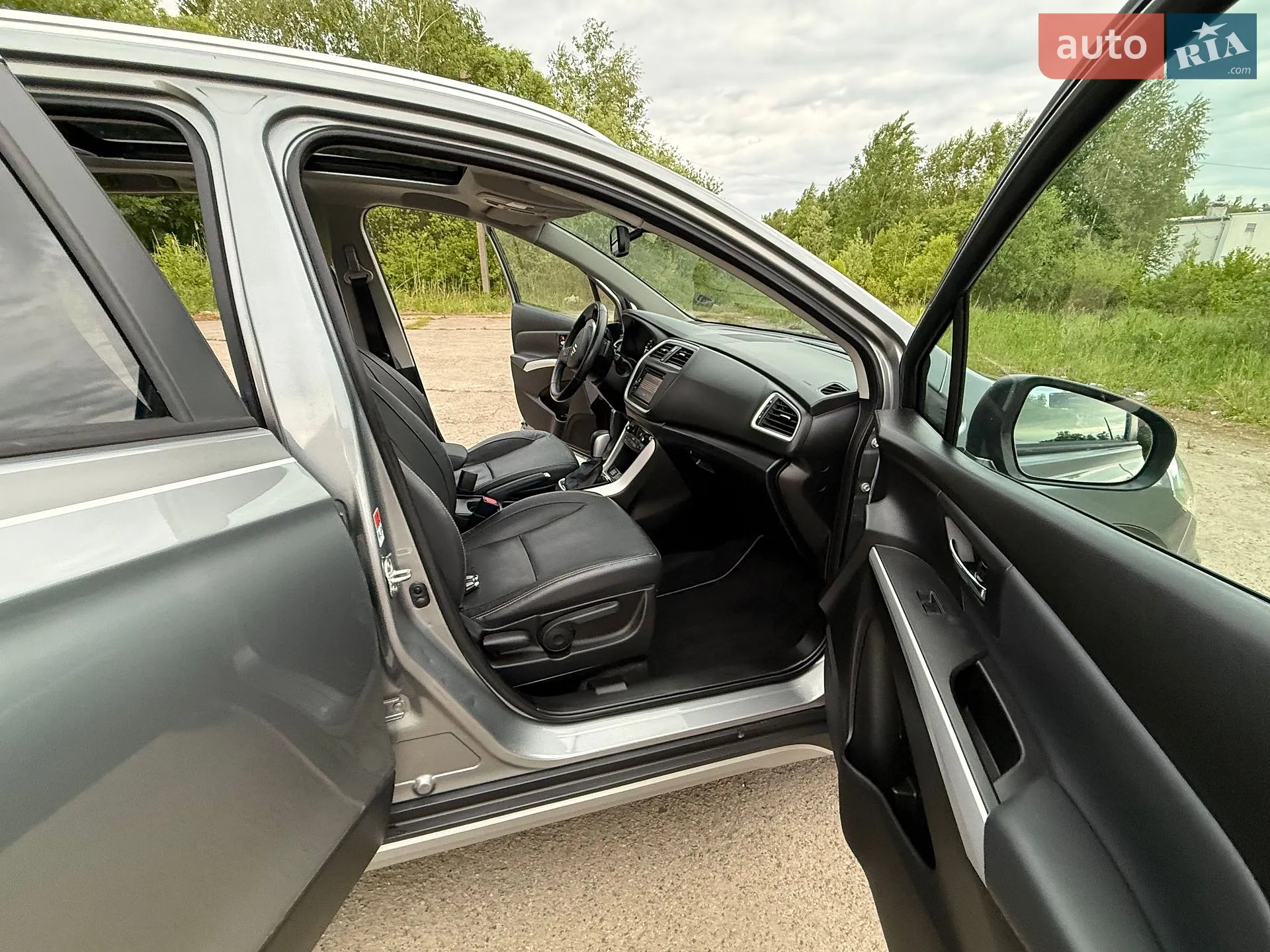 2015 Suzuki SX4 - мініатюра 35