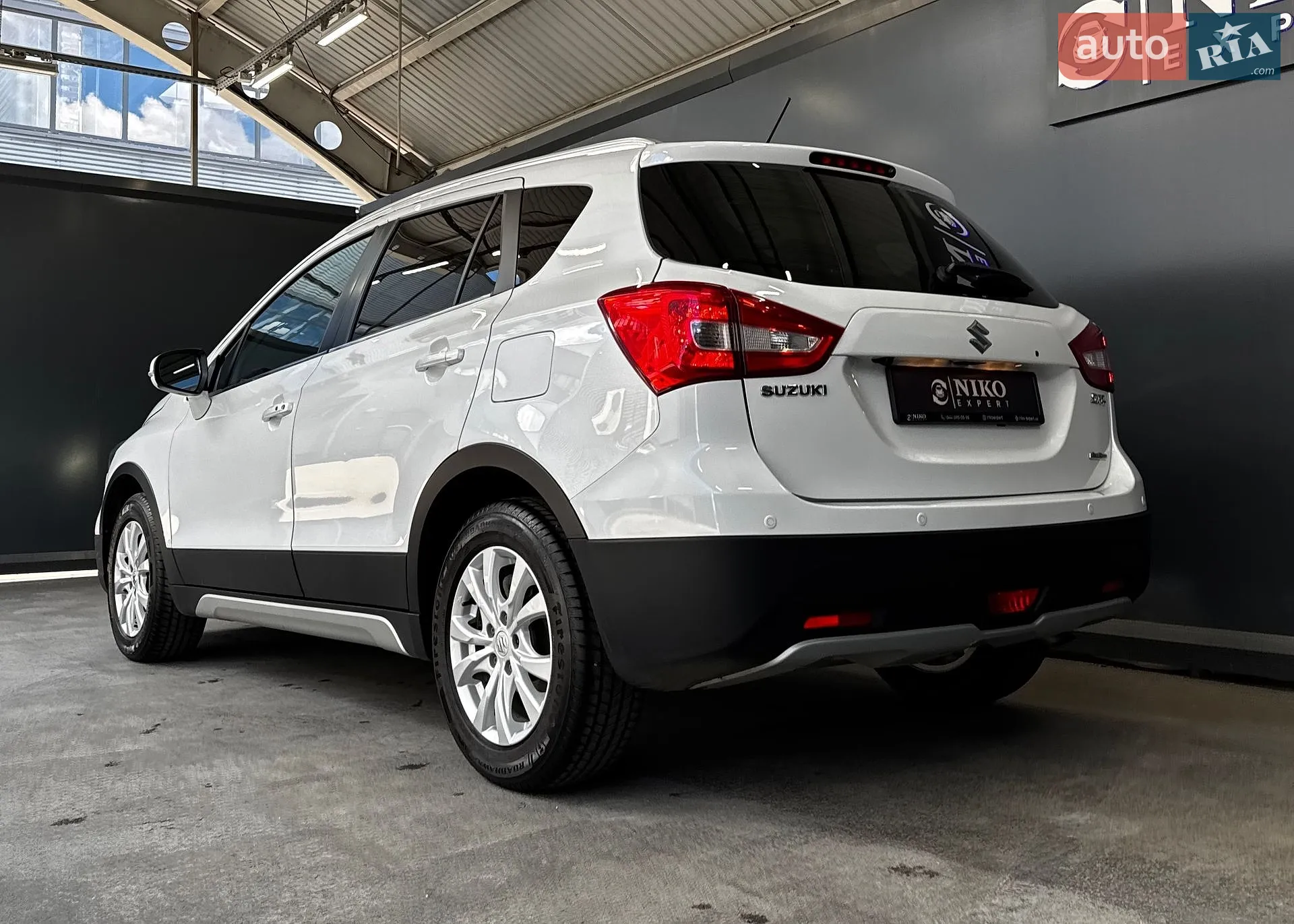 2017 Suzuki SX4 - мініатюра 12