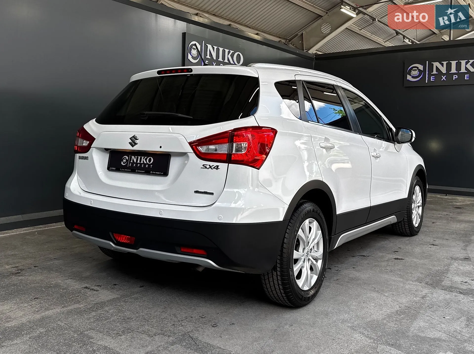 2017 Suzuki SX4 - мініатюра 14