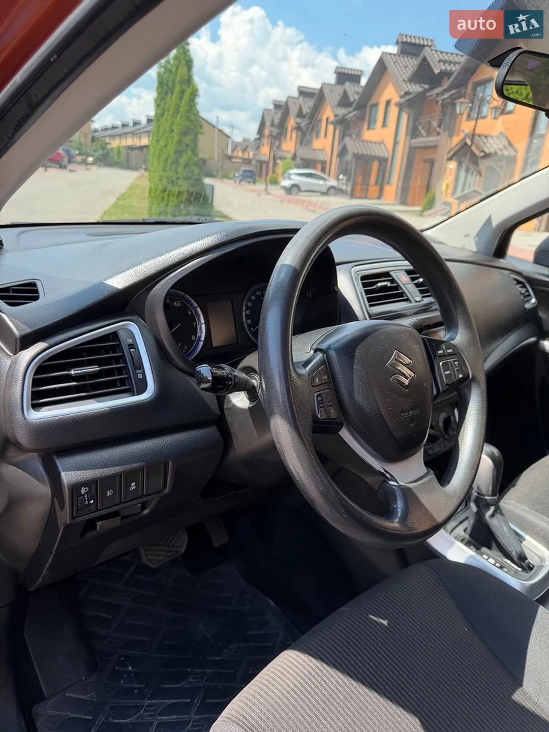 2017 Suzuki SX4 - мініатюра 11