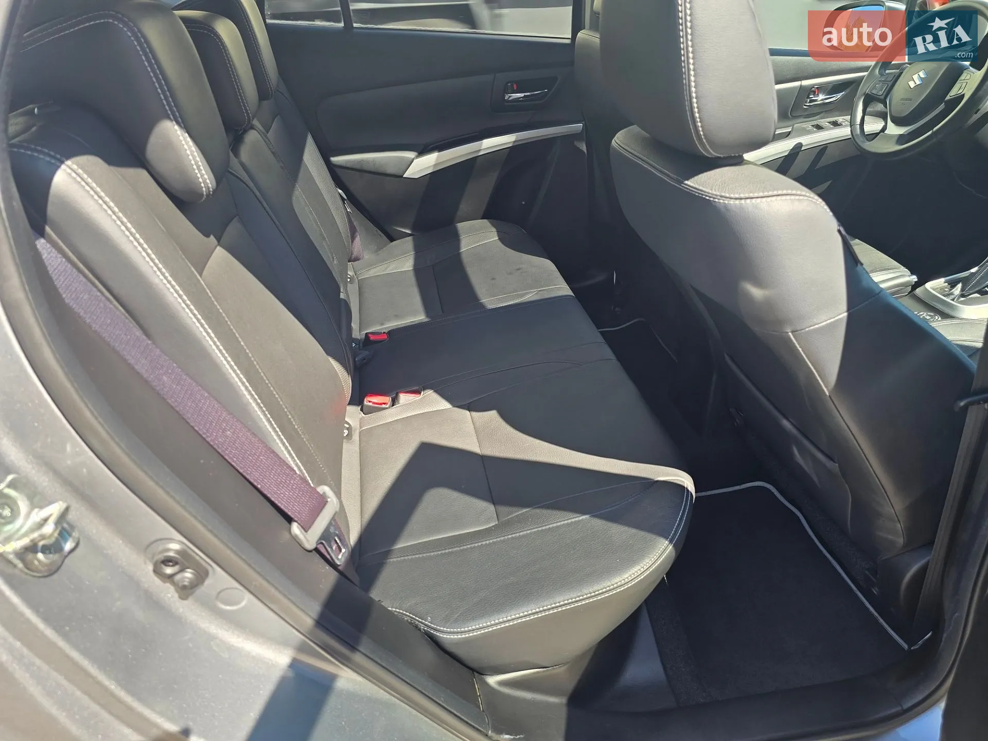 2014 Suzuki SX4 - мініатюра 38
