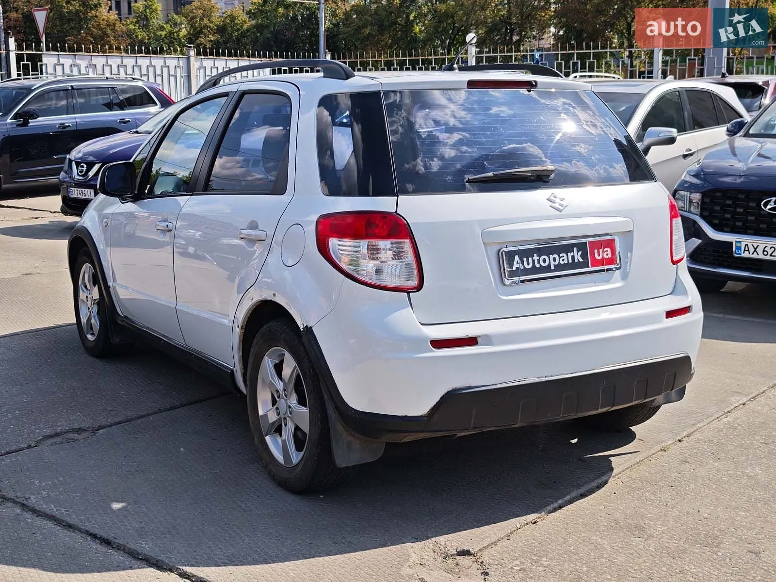 2011 Suzuki SX4 - мініатюра 8