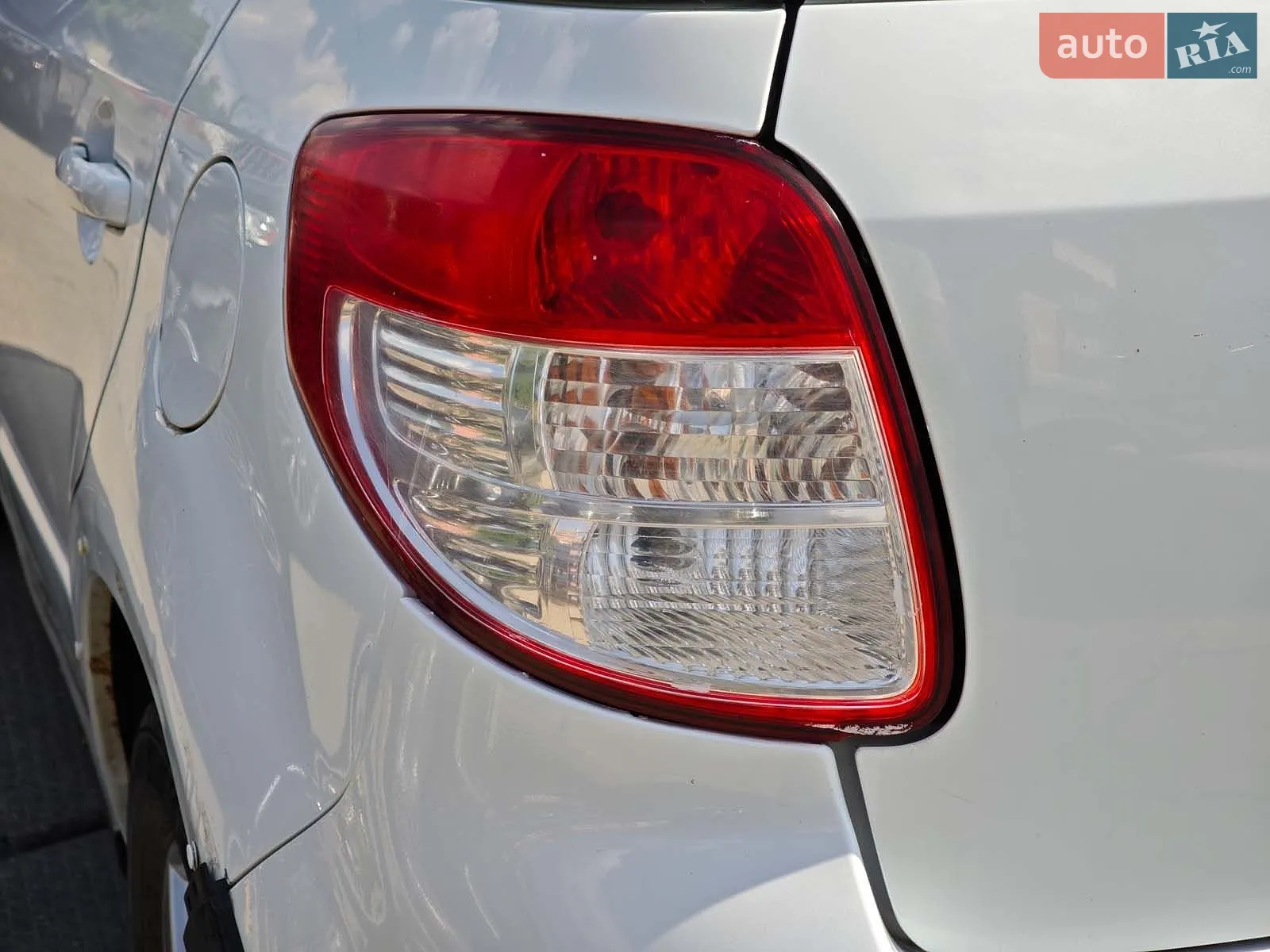 2011 Suzuki SX4 - мініатюра 12
