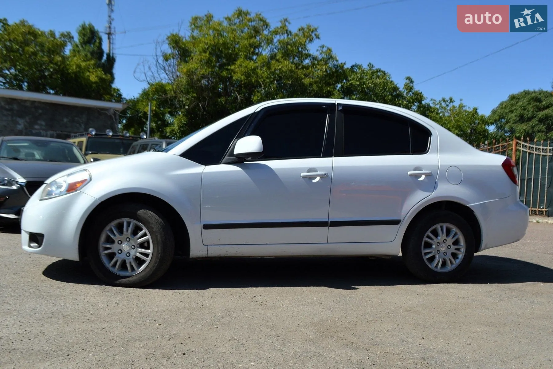 2011 Suzuki SX4 - мініатюра 9