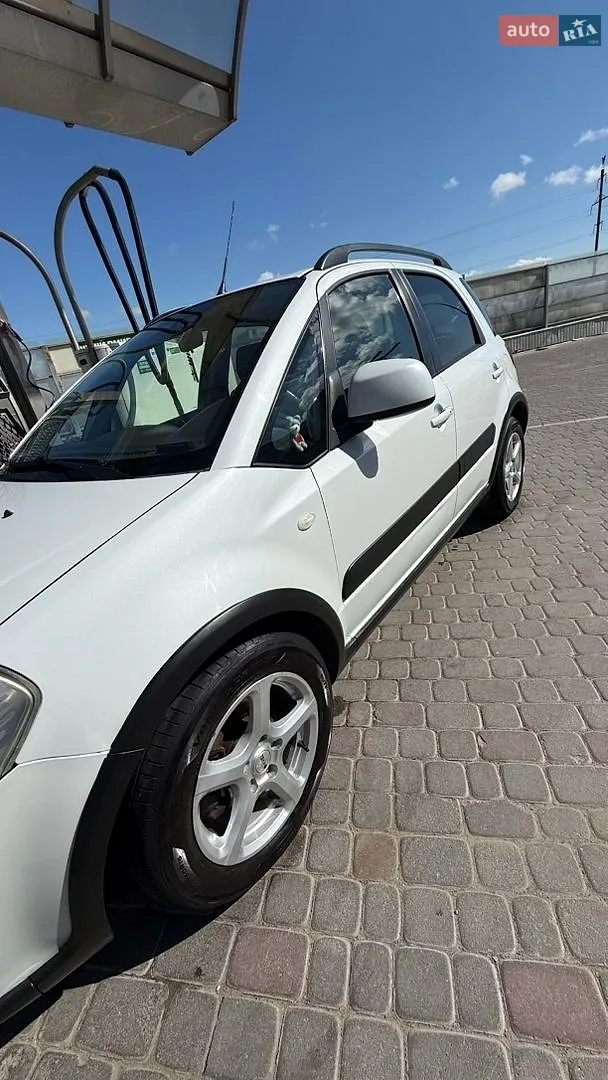 2012 Suzuki SX4 - мініатюра 5