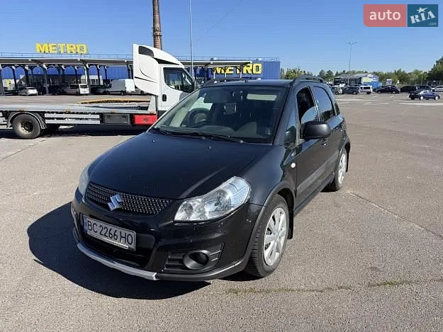 2010 Suzuki SX4 - фото 1