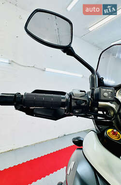 Мотоцикл Туризм Suzuki V-Strom 1000 2015 в 