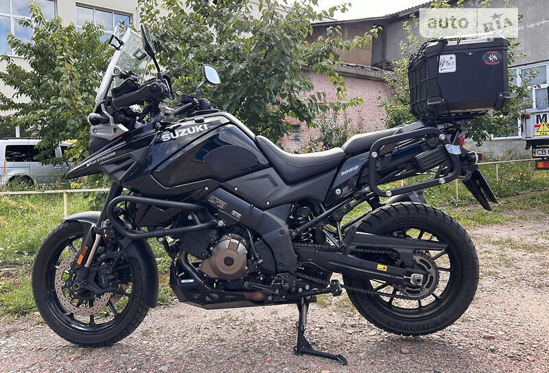 Мотоцикл Многоцелевой (All-round) Suzuki V-Strom 1050 2021 в Чернигове