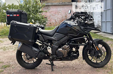 Мотоцикл Многоцелевой (All-round) Suzuki V-Strom 1050 2021 в Чернигове