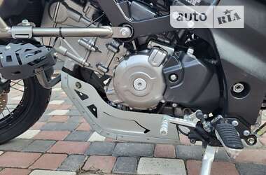 Мотоцикл Спорт-туризм Suzuki V-Strom 650/XT 2015 в 