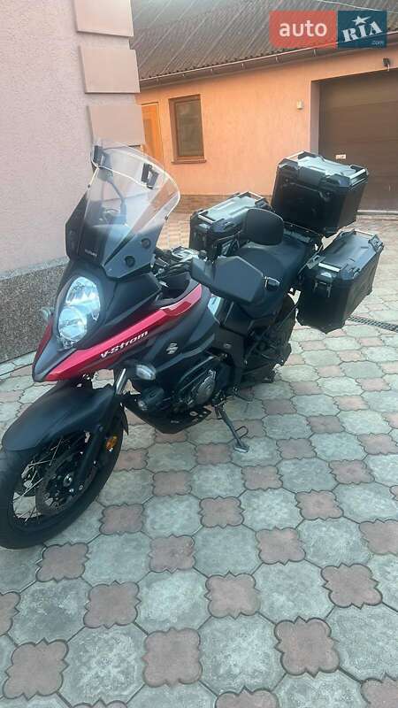 Мотоцикл Многоцелевой (All-round) Suzuki V-Strom 650/XT 2021 в 