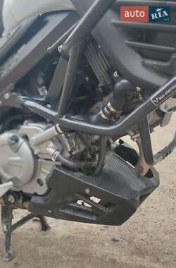 Мотоцикл Спорт-туризм Suzuki V-Strom 650/XT 2015 в 