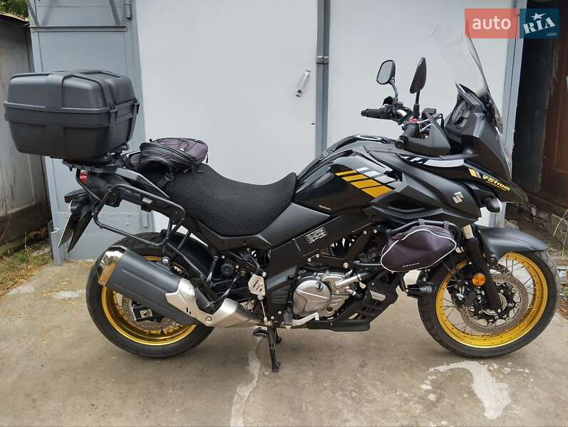 Мотоцикл Туризм Suzuki V-Strom 650/XT 2019 в 