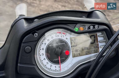 Мотоцикл Туризм Suzuki V-Strom 650 2012 в 