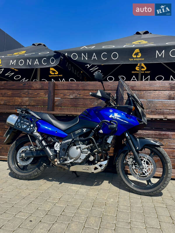 Мотоцикл Туризм Suzuki V-Strom 650 2006 в 