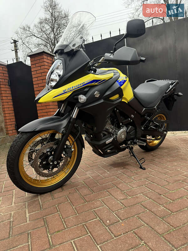 Мотоцикл Без обтекателей (Naked bike) Suzuki V-Strom 650 2022 в Сновске