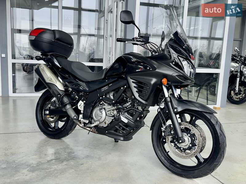 Suzuki V-Strom 650 2012 Suzuki V-Strom 650 2012