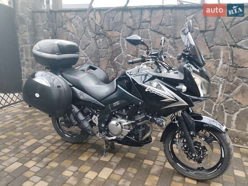 Мотоцикл Багатоцільовий (All-round) Suzuki V-Strom 650 2010 в Ужгороді