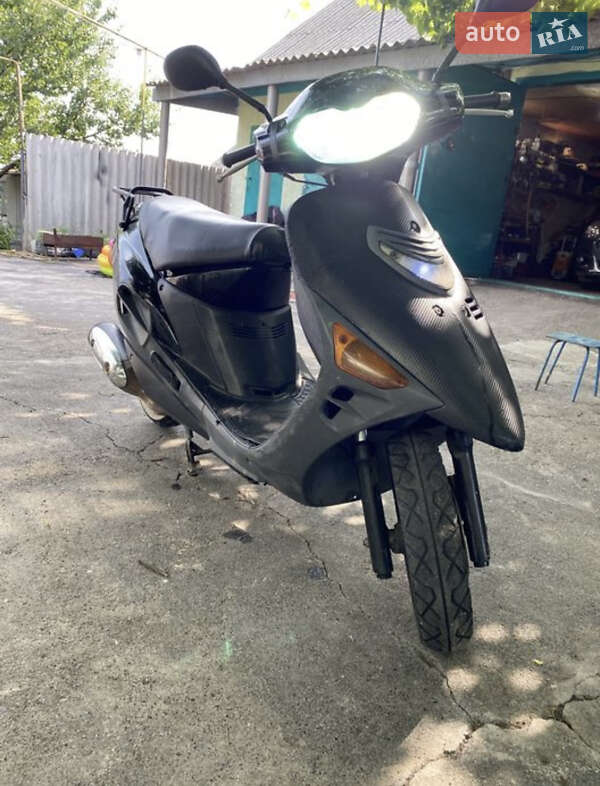 Мопеды Suzuki Vecstar 125 2000 в 