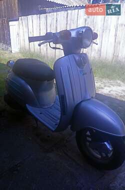 Скутер Suzuki Verde 50 2003 в Радомышле