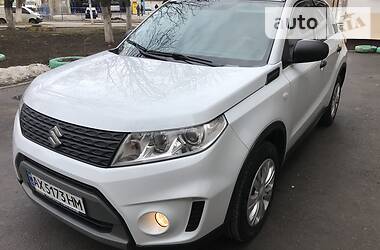 Позашляховик / Кросовер Suzuki Vitara 2016 в 