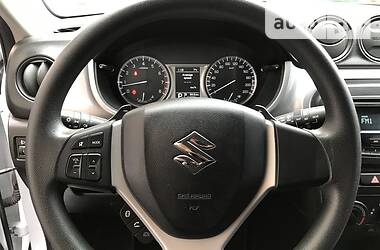 Позашляховик / Кросовер Suzuki Vitara 2016 в 