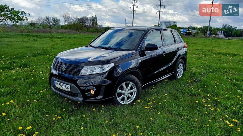 Внедорожник / Кроссовер Suzuki Vitara 2017 в Полтаве