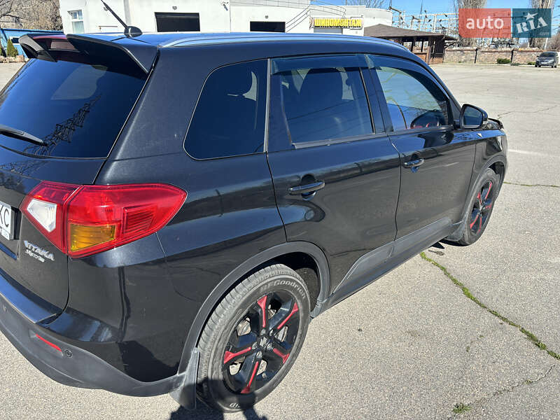 Позашляховик / Кросовер Suzuki Vitara 2017 в Запоріжжі
