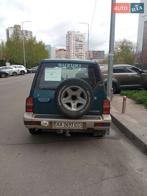 Внедорожник / Кроссовер Suzuki Vitara 1995 в Киеве